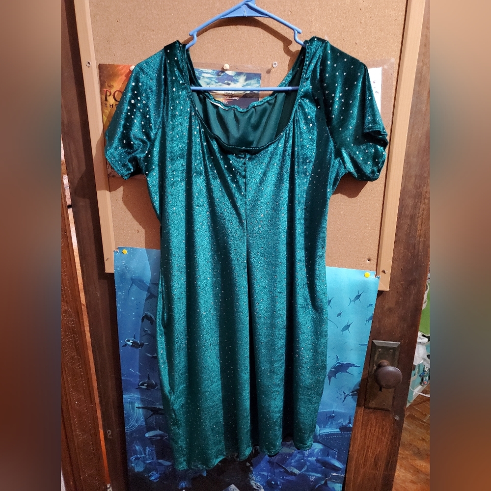Green short sparkly dress